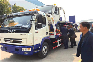 珙县汽车道路救援拖车价格